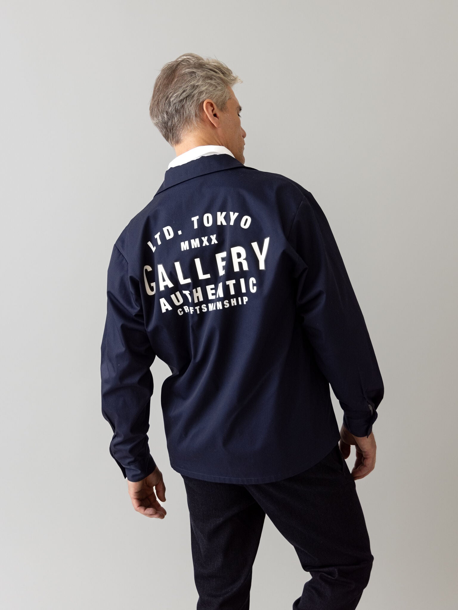 Modelshot / Indigo Blue / Detail